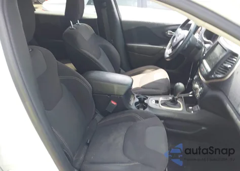 2017 Jeep Cherokee Latitude Fwd from USA, damaged, VIN 1C4PJLCB0HW541455